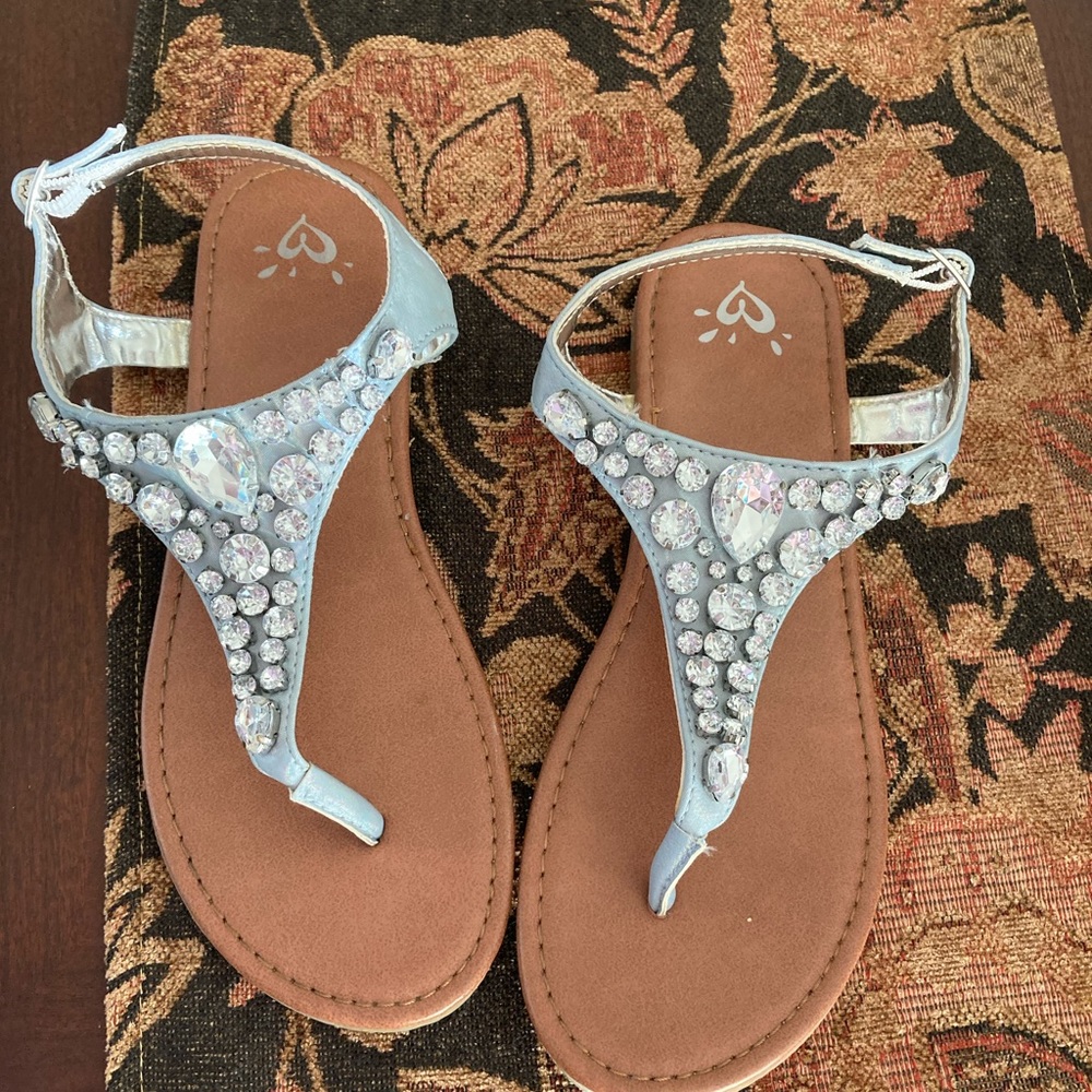 Justice sandals